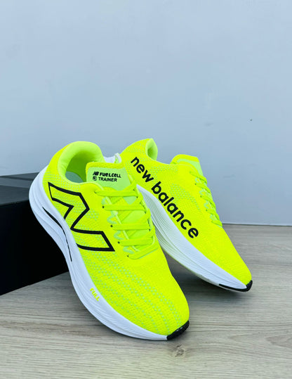 TENIS NB RUN V5K